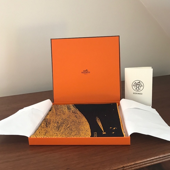 HERMES CLAIRE DE LUNE SCARF DOUBLE FACE NWT - Picture 2 of 16